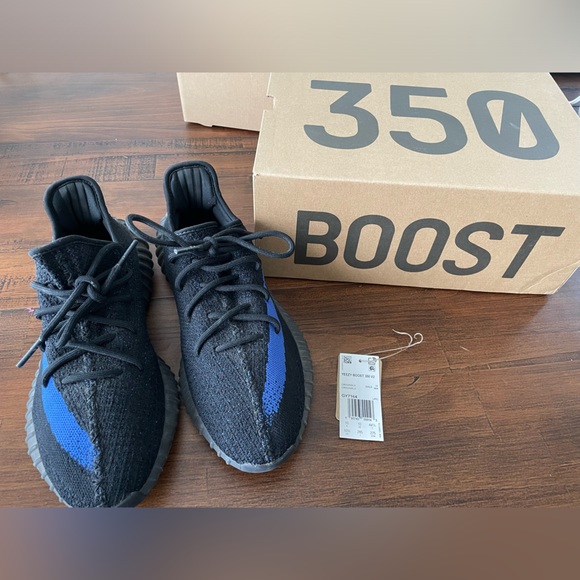 adidas Yeezy Boost 350 V2'Dazzling Blue'